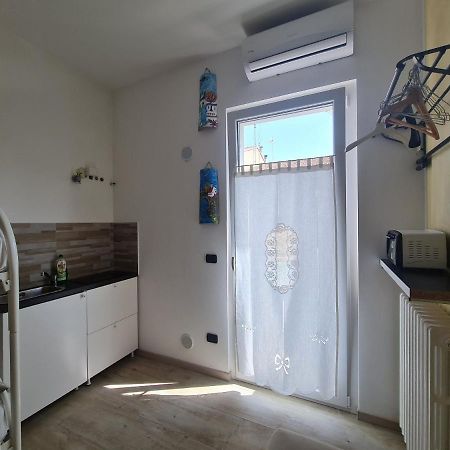 Bed and Breakfast Dormi Da Me Sul Mare Civitanova Marche Exterior foto