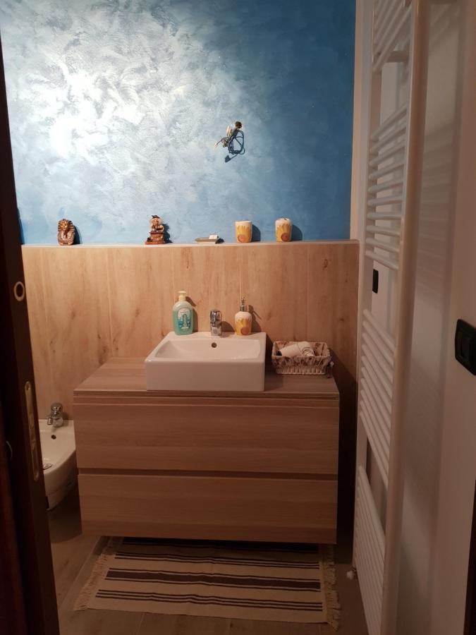 Bed and Breakfast Dormi Da Me Sul Mare Civitanova Marche Exterior foto