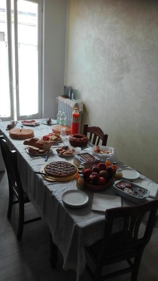 Bed and Breakfast Dormi Da Me Sul Mare Civitanova Marche Exterior foto
