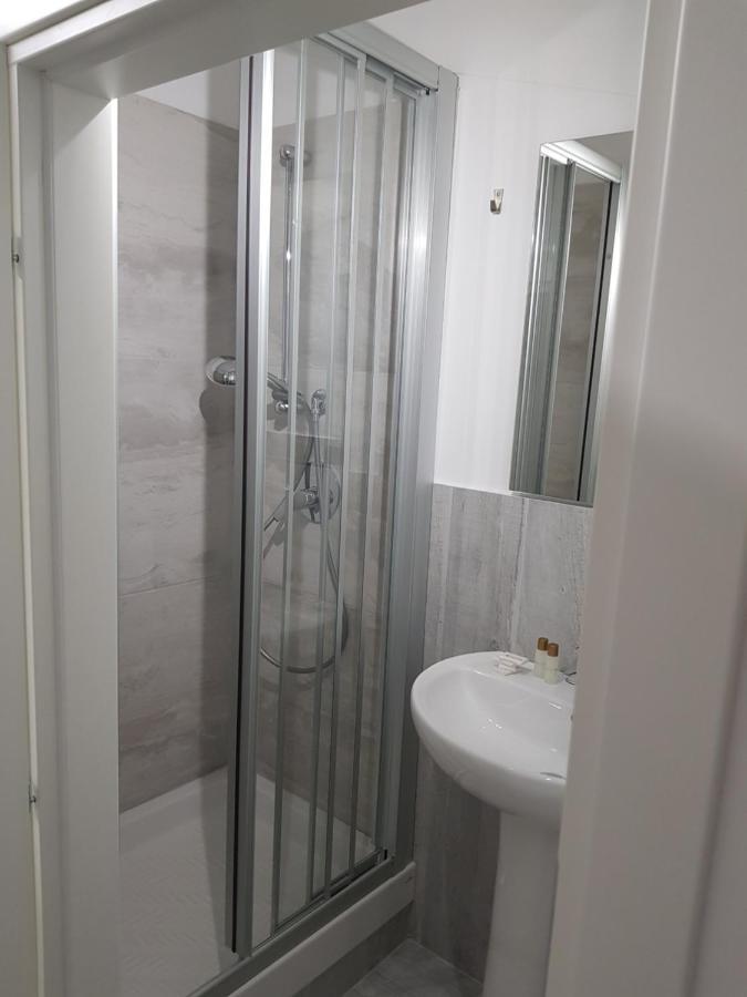Bed and Breakfast Dormi Da Me Sul Mare Civitanova Marche Exterior foto