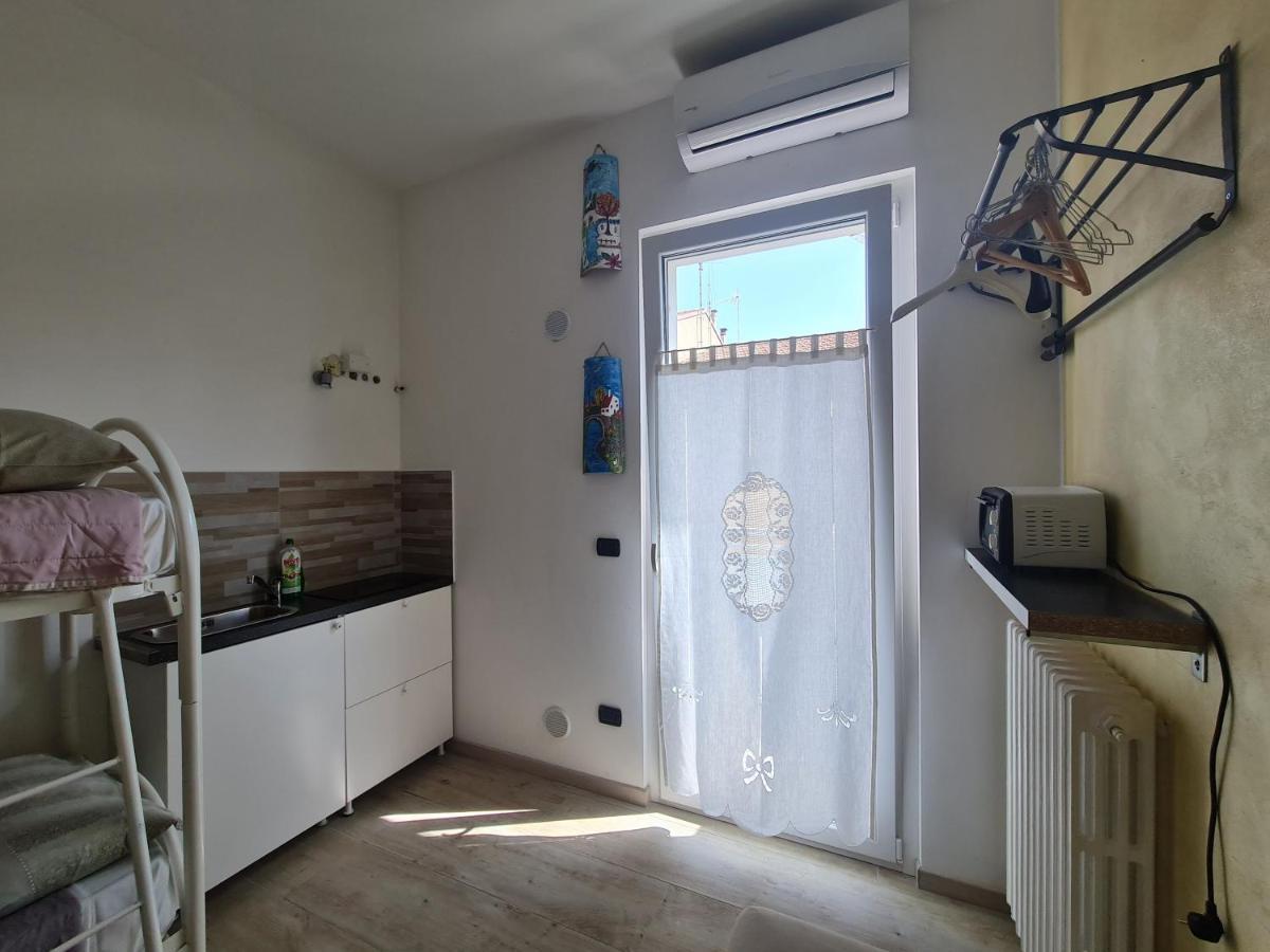 Bed and Breakfast Dormi Da Me Sul Mare Civitanova Marche Exterior foto